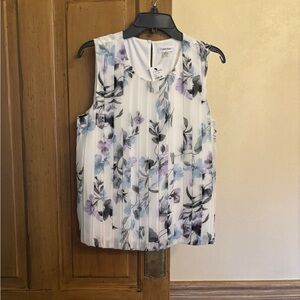 Calvin Klein Women's Floral Sleeveless Blouse - White and Purple